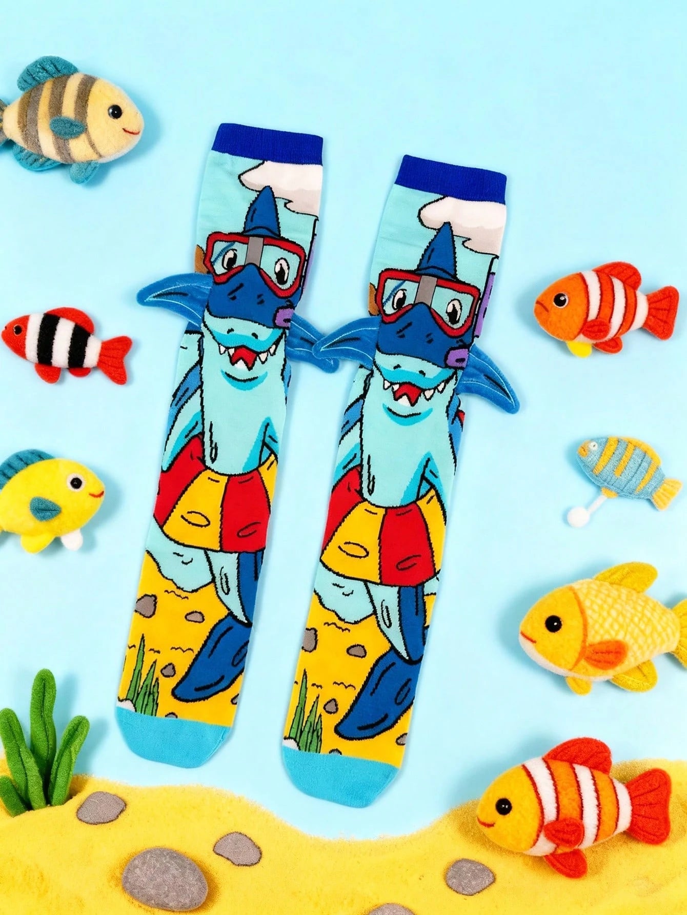1 Pair Cartoon Shark Pattern 3D Decorative Over-The-Knee Socks