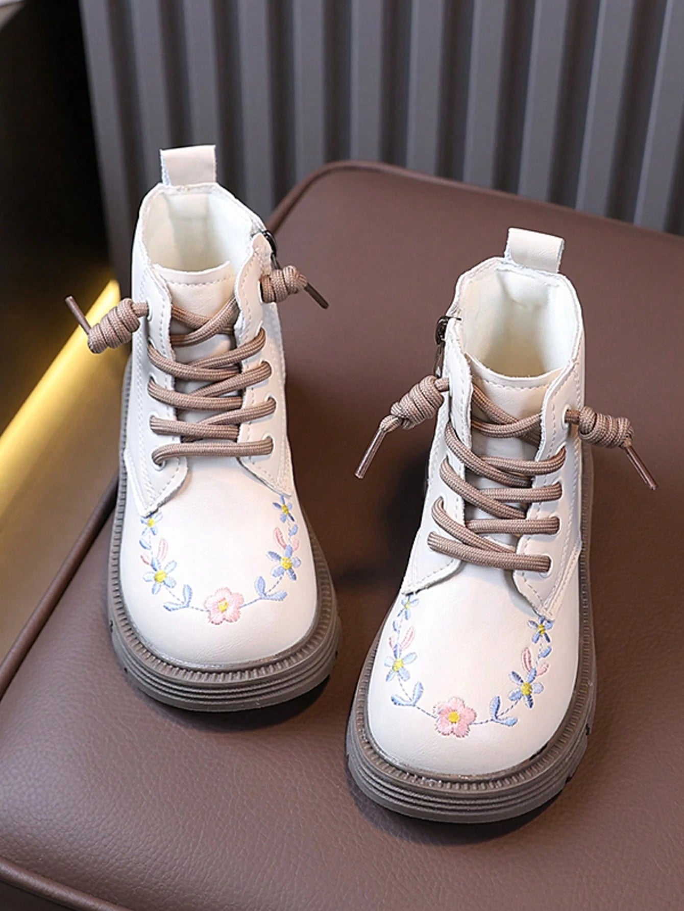 British Style Lace-Up Side Zipper Leather Boots