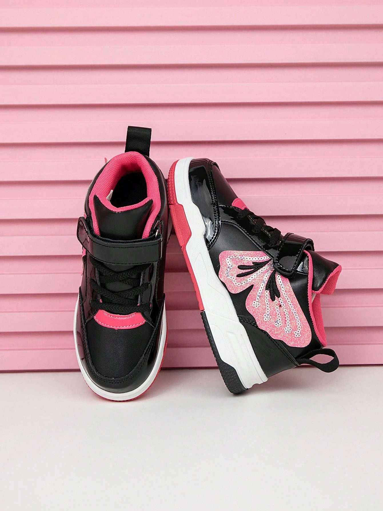 1 Pair Girls Sweet Butterfly Embroidery Princess Style High-Top Canvas Shoes