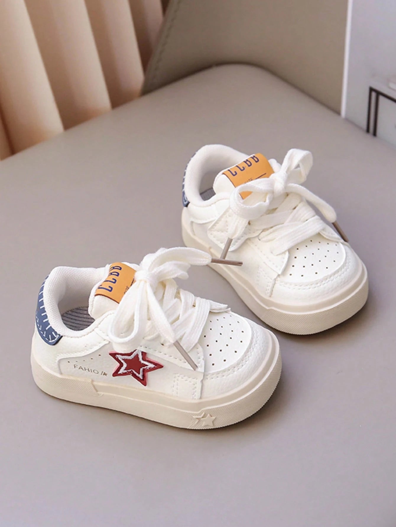 1 Pair New Star Pattern Soft Sole Anti-Slip Baby Walking Shoes