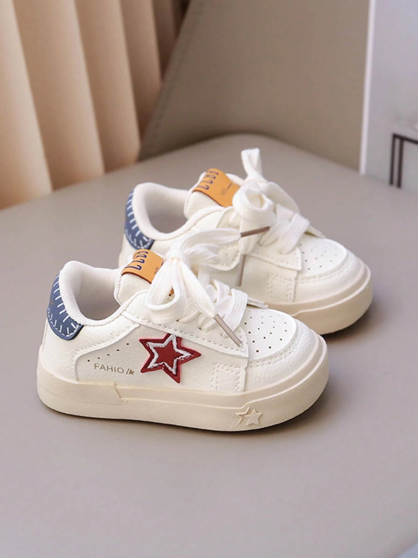 1 Pair New Star Pattern Soft Sole Anti-Slip Baby Walking Shoes