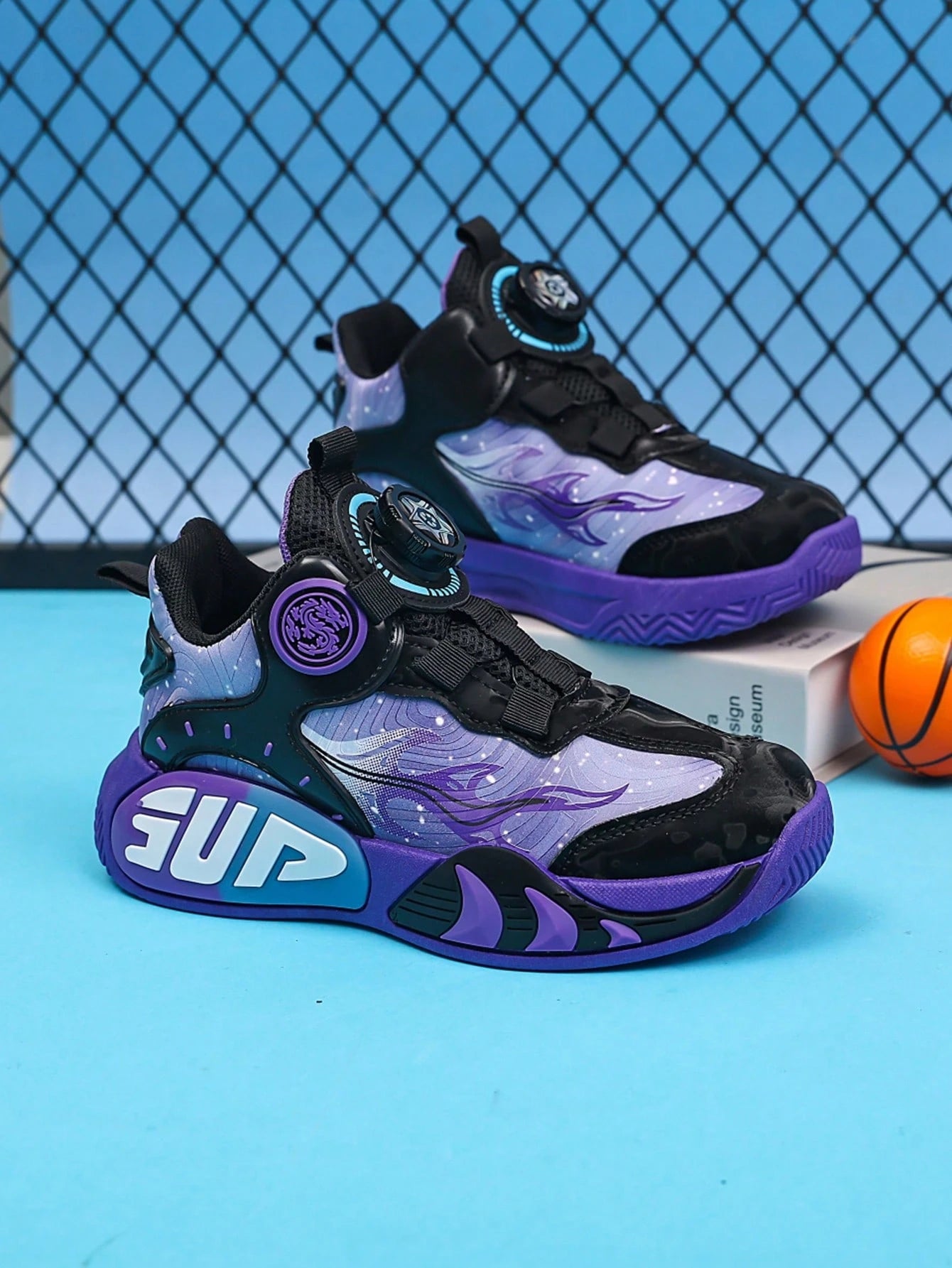 Basketball Shoes With Rotating Buckle