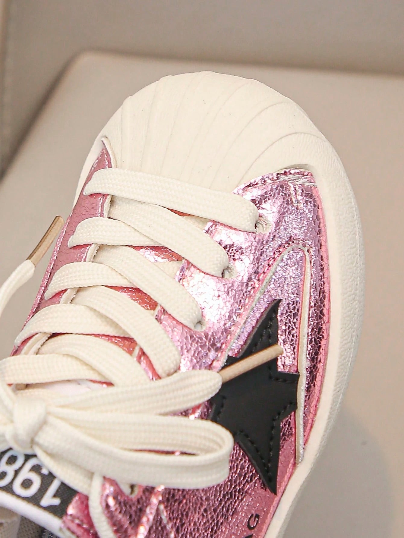 1 Pair PU Material Hook & Loop Easy Wear Girls Shoes