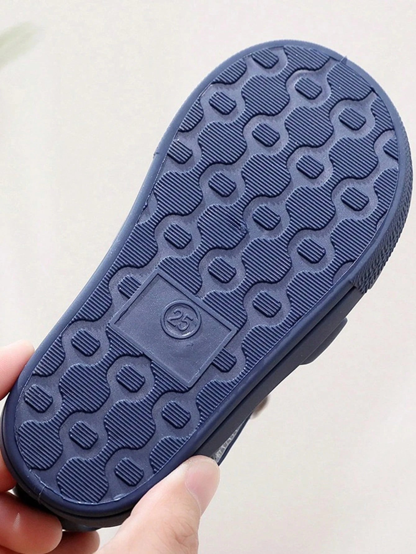 1 Pair Plain PVC Anti-Slip Soft Bottom Sandals, Suitable For Boys, Girls, Unisex