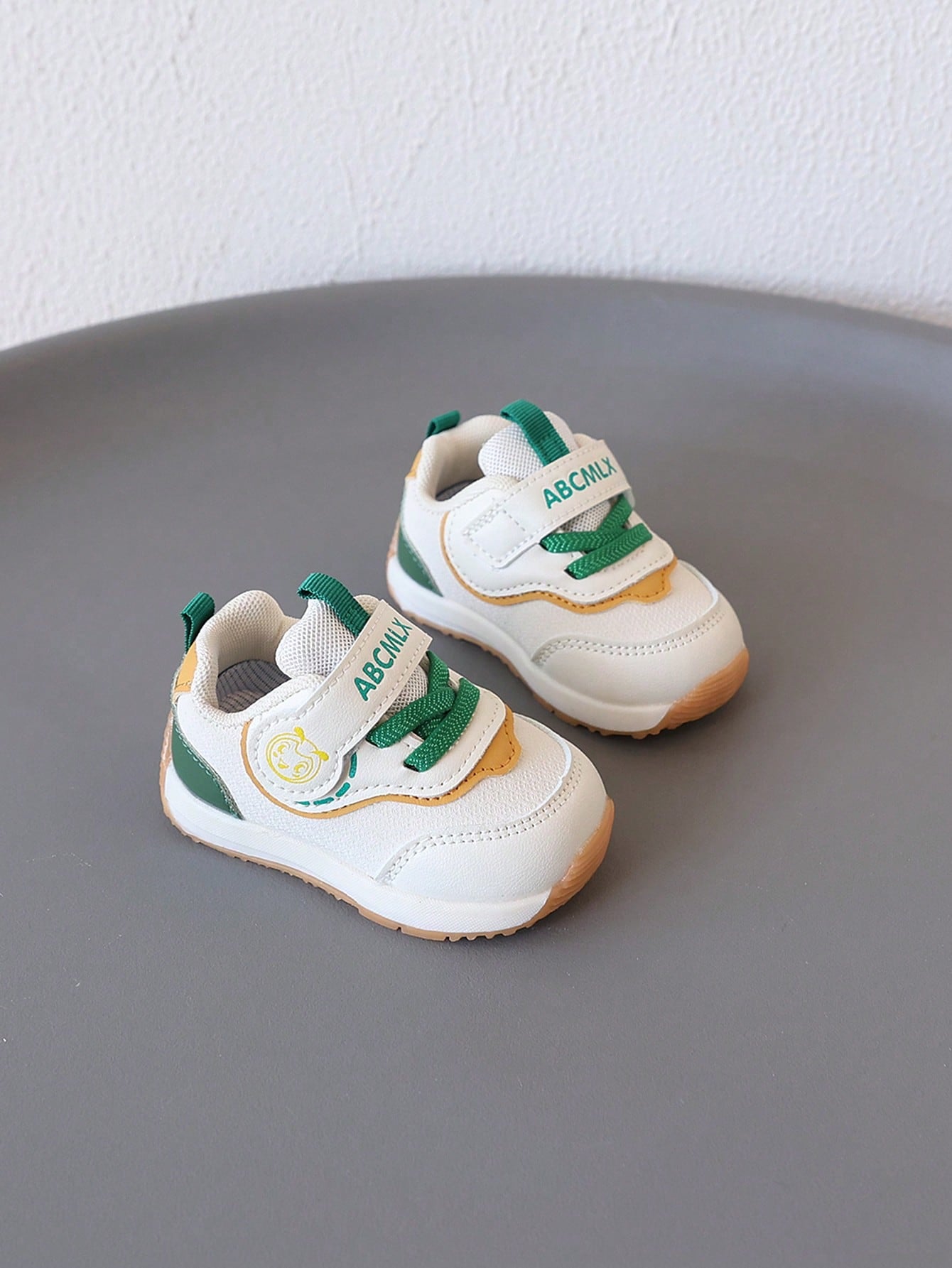 Cartoon Pattern Decorated Leather-Like Material Protective Toe Round Toe Low Hook And Loop Strap Flat