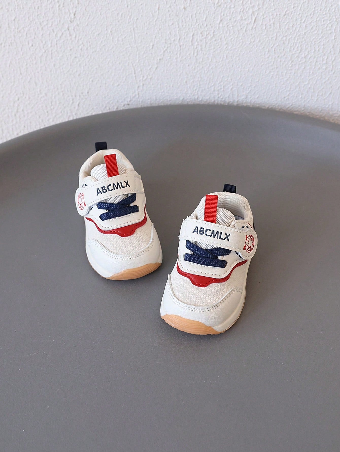 Cartoon Pattern Decorated Leather-Like Material Protective Toe Round Toe Low Hook And Loop Strap Flat