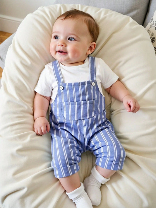 Short Sleeve Knit T-Shirt & Light Blue Striped Overalls With Pockets