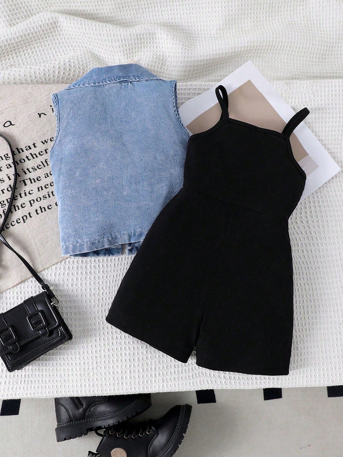 2pcs Girls Vintage Denim Vest & Suspender Jumpsuit Set