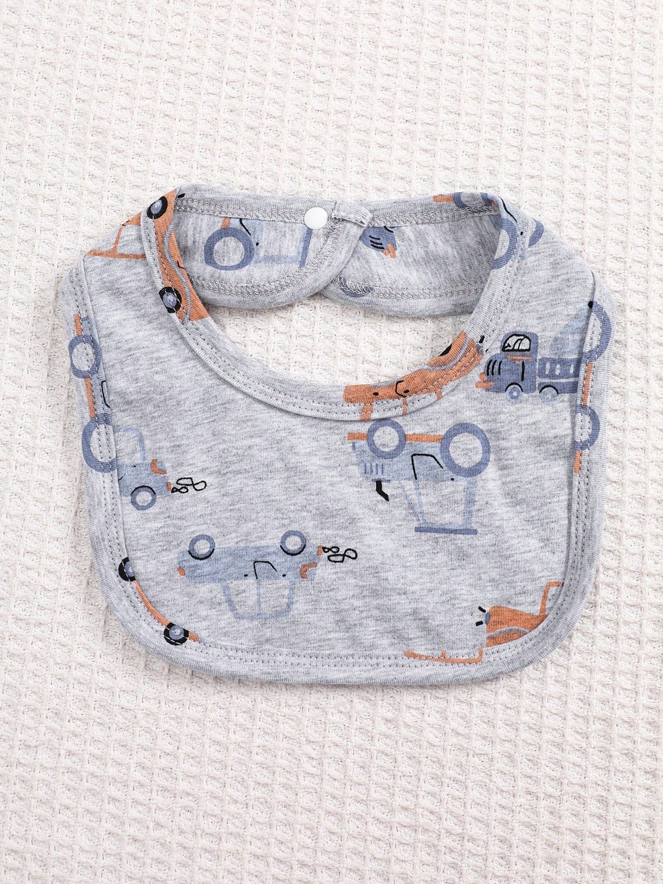 2pcs Newborn Baby Boy Car Cartoon Allover Print Funny Long Sleeve Footed Romper + Bib Set