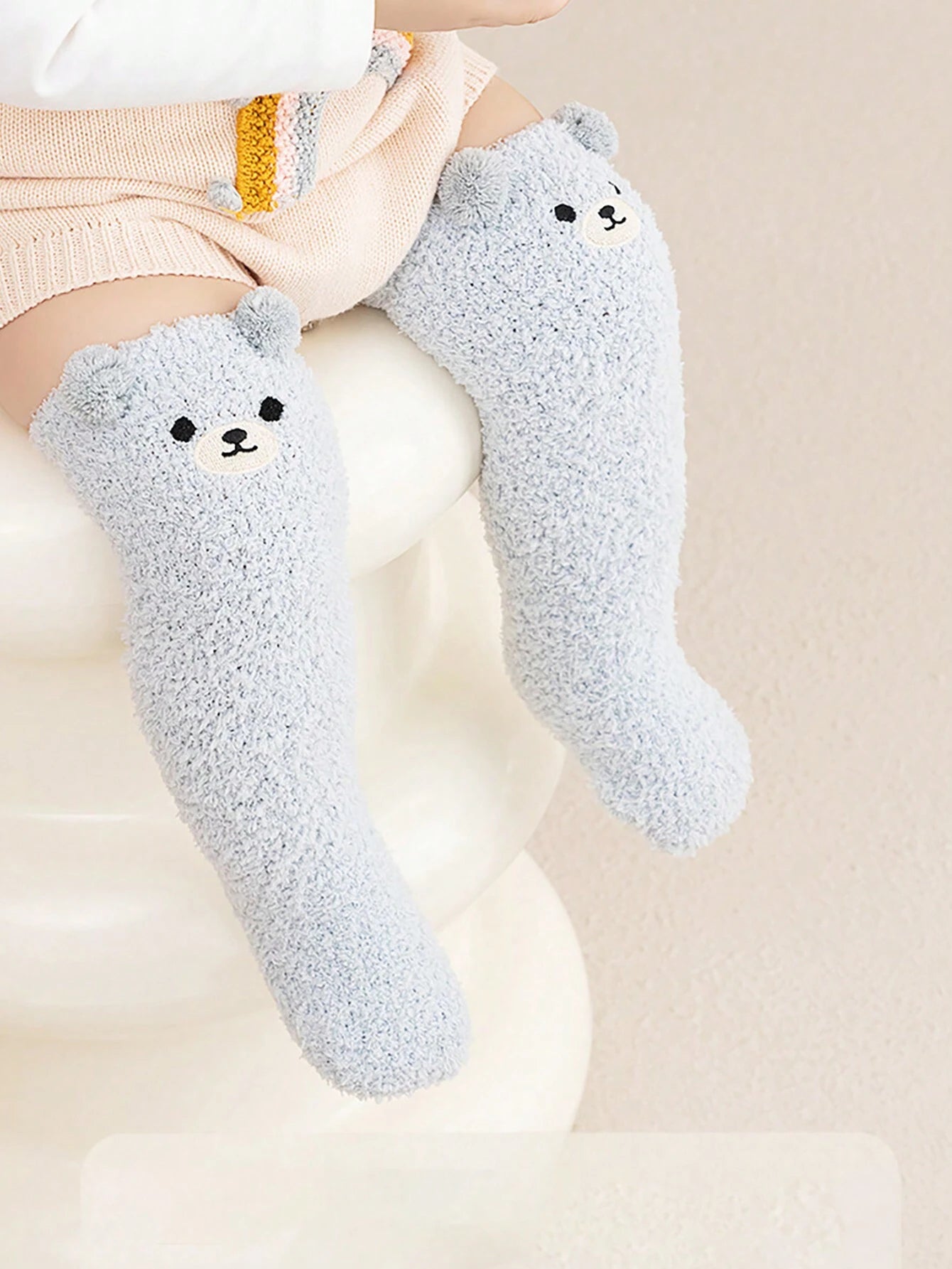 2pcs/Pair Infant Coral Fleece Long Leg Socks With Cute Bear Designs Blue