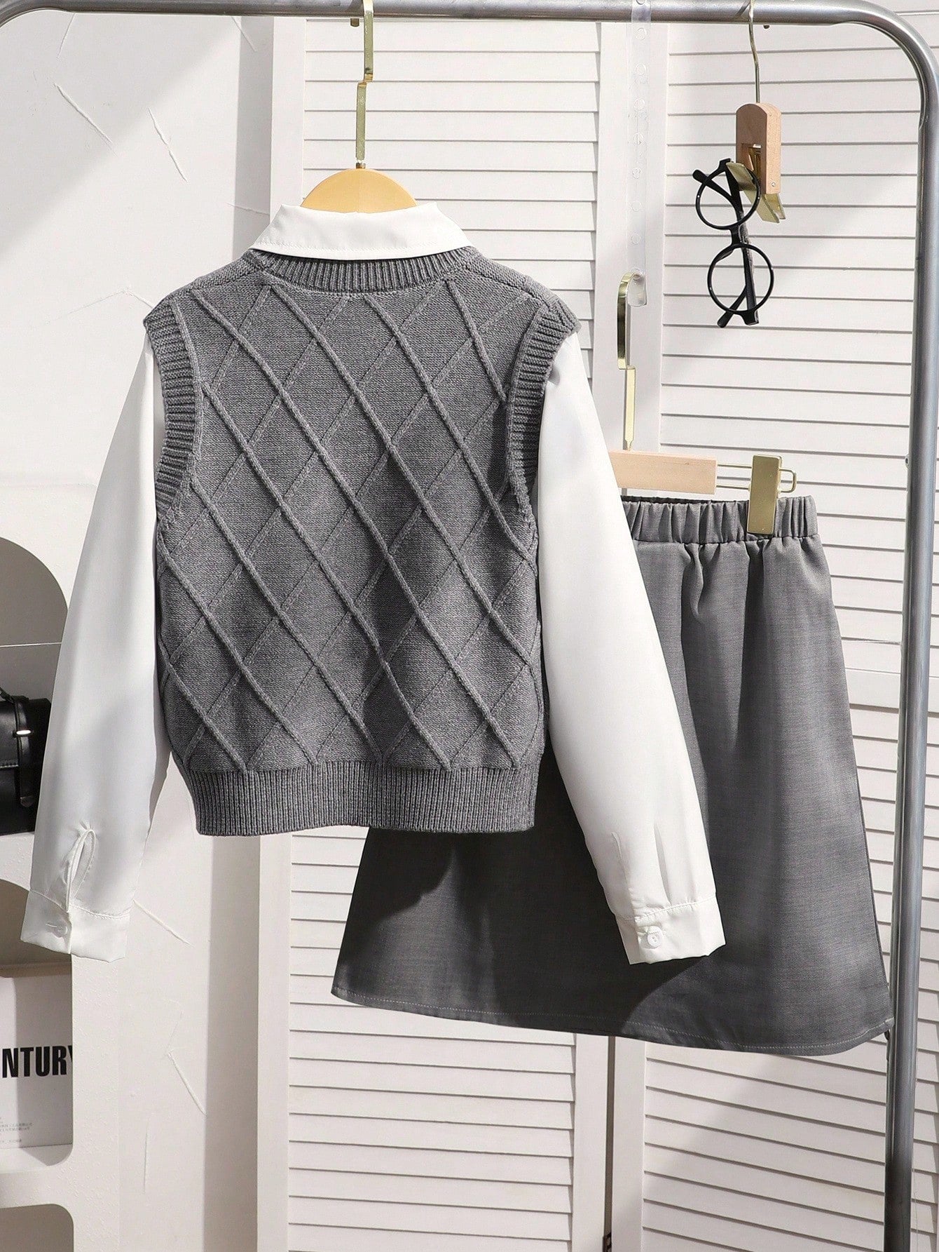 3pcs/Set Girls Argyle Vest Top, White Shirt, And Bowknot Pleated Dress