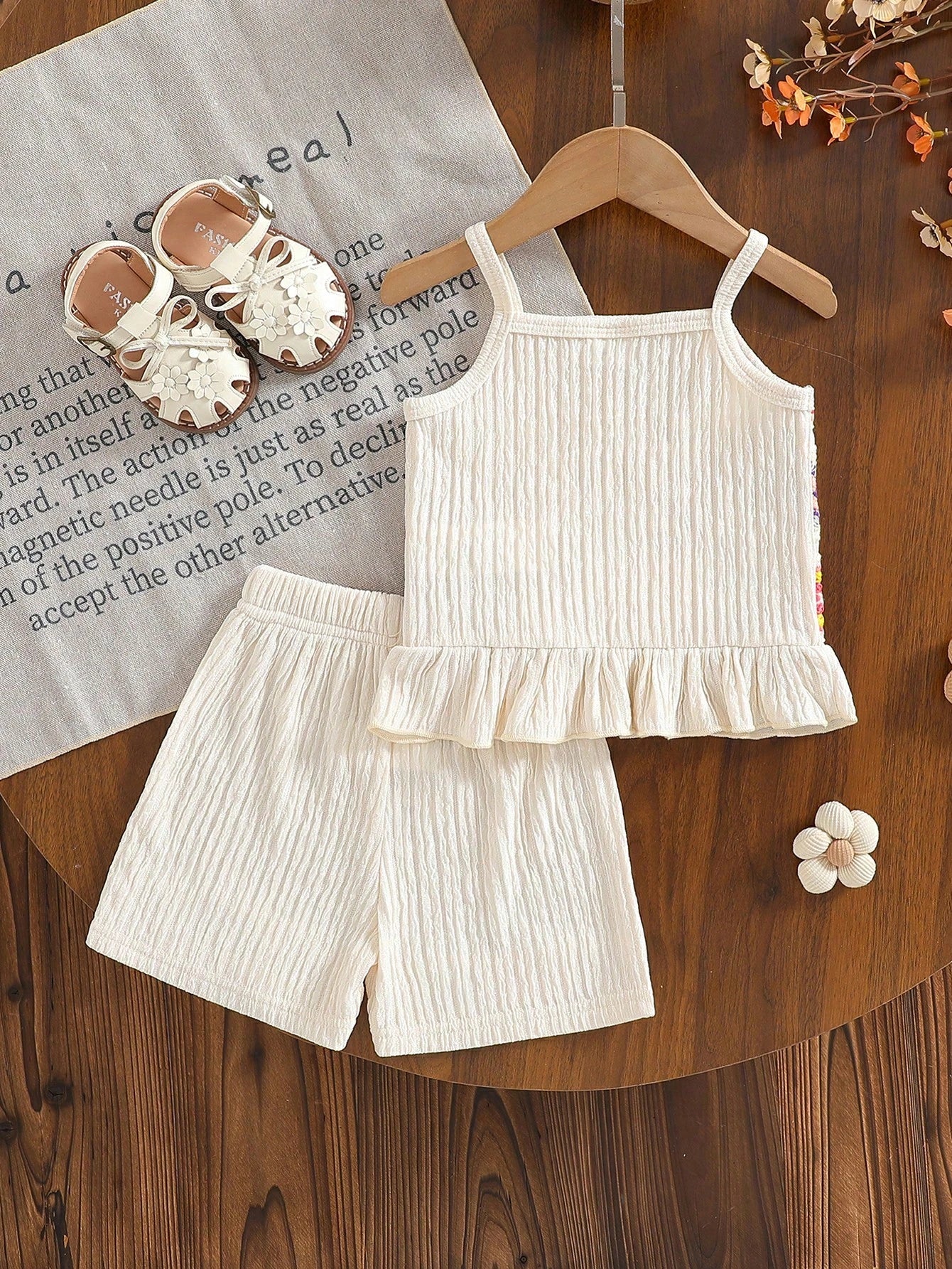 Multicolor Ruffle Contrast Camisole And Ruffle Trim Shorts Set
