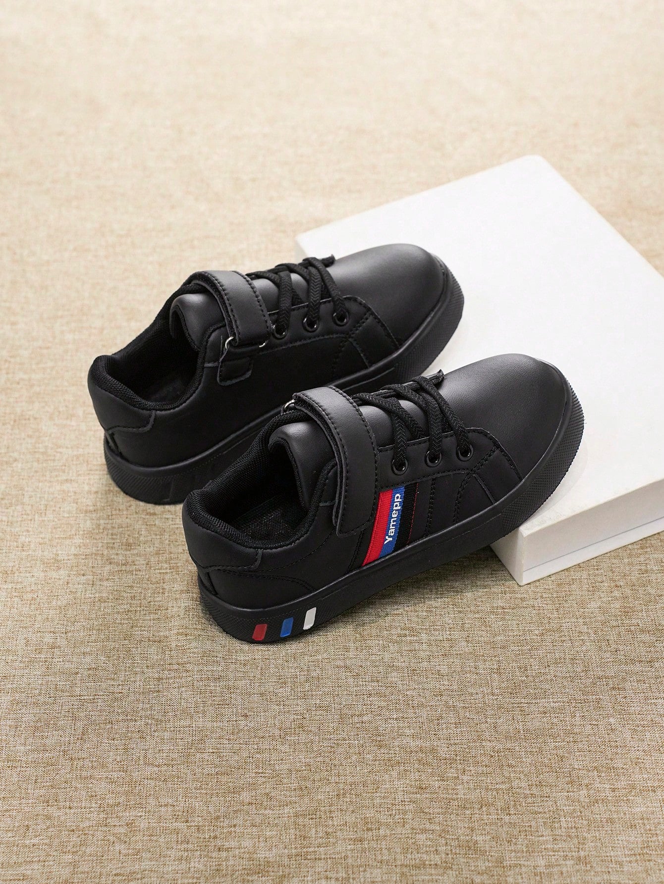 Elastic And Soft Patchwork Design Shoes