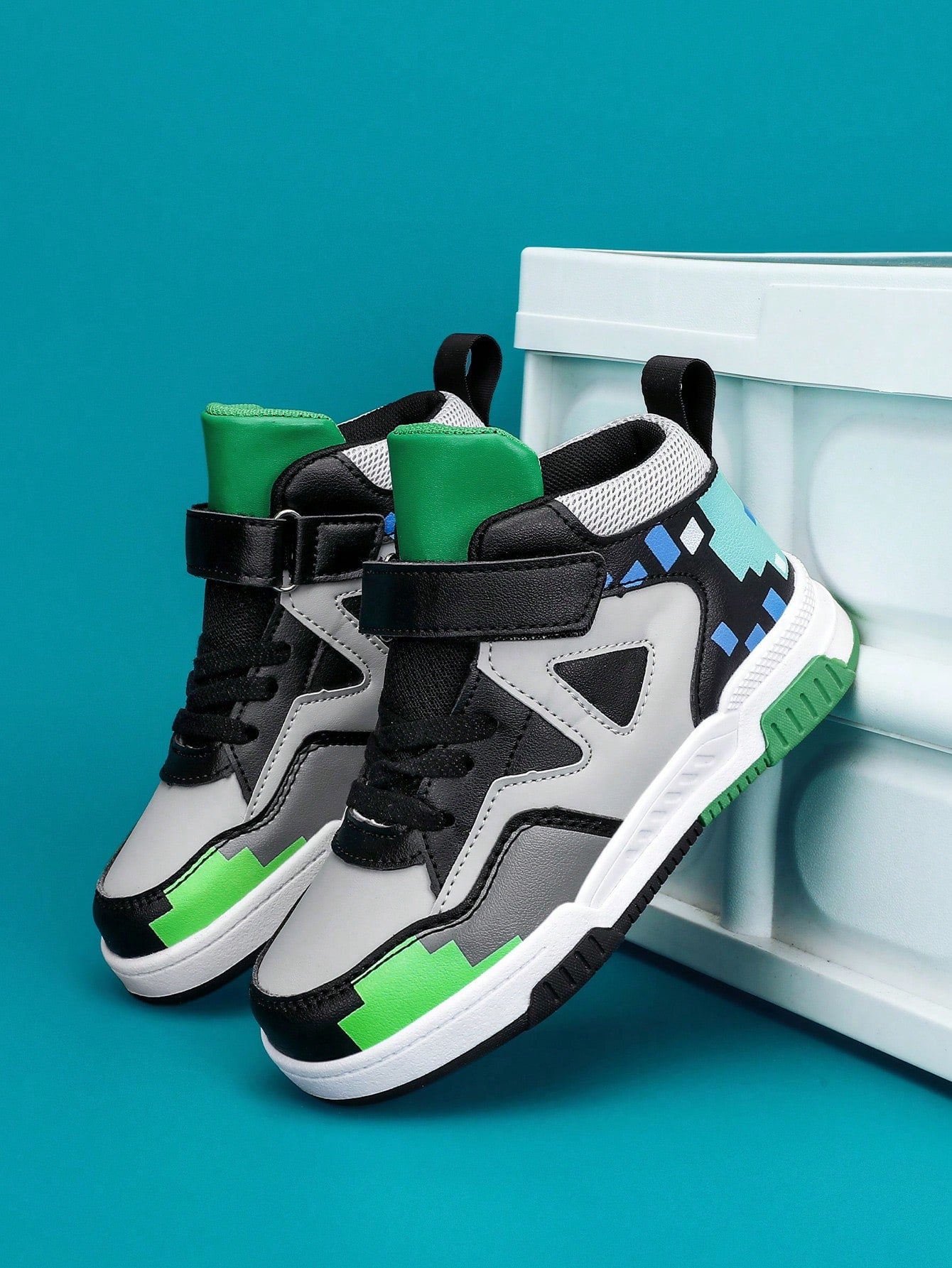 Mid-Top Canvas Sneakers, Non-Slip Sole Design