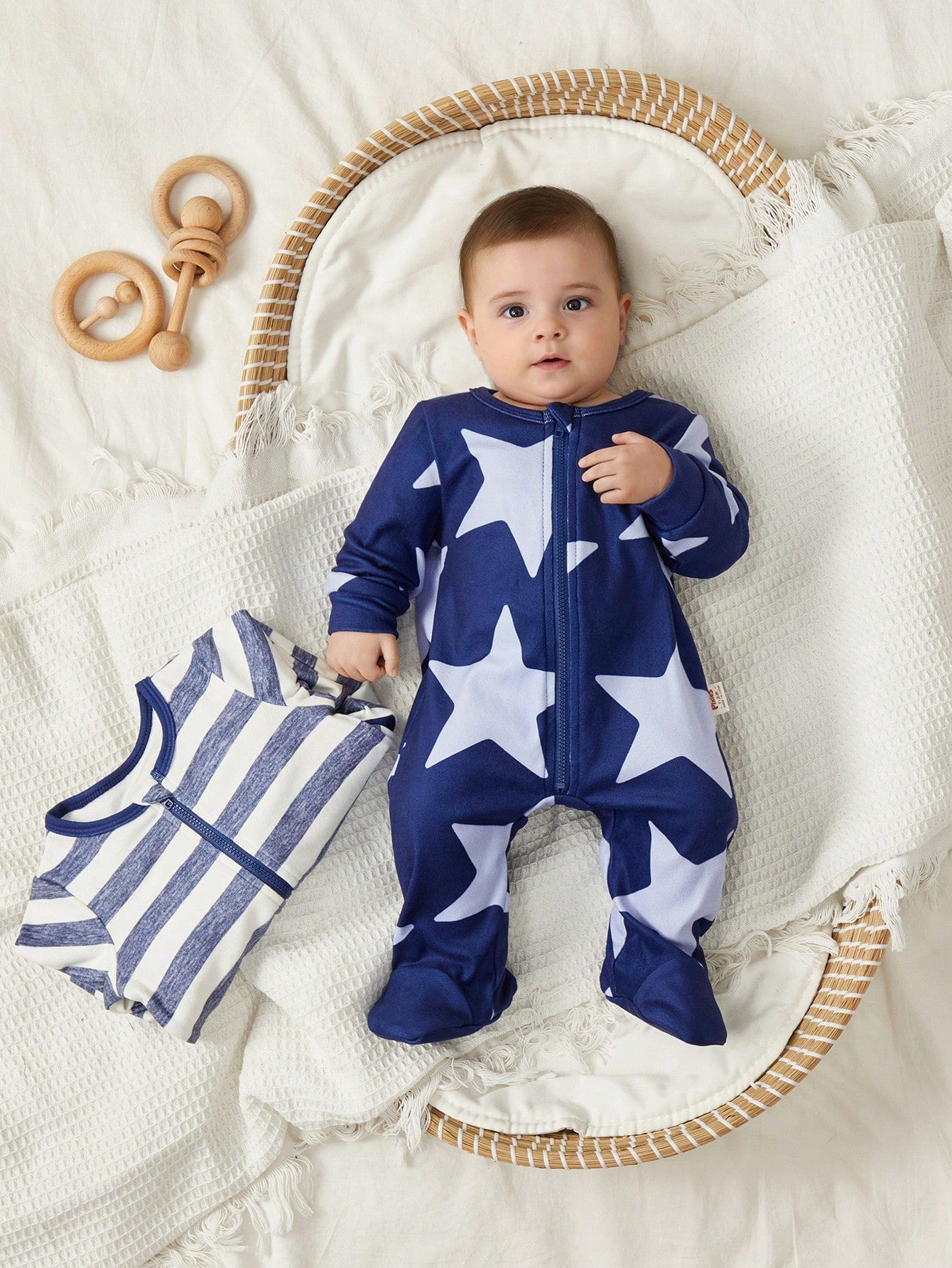 Cozy Pixies 2pcs Newborn Baby Boy Star & Stripe Knit Soft Round Neck Long Sleeve Footed Romper Pants Set SKU: sa2409302029766