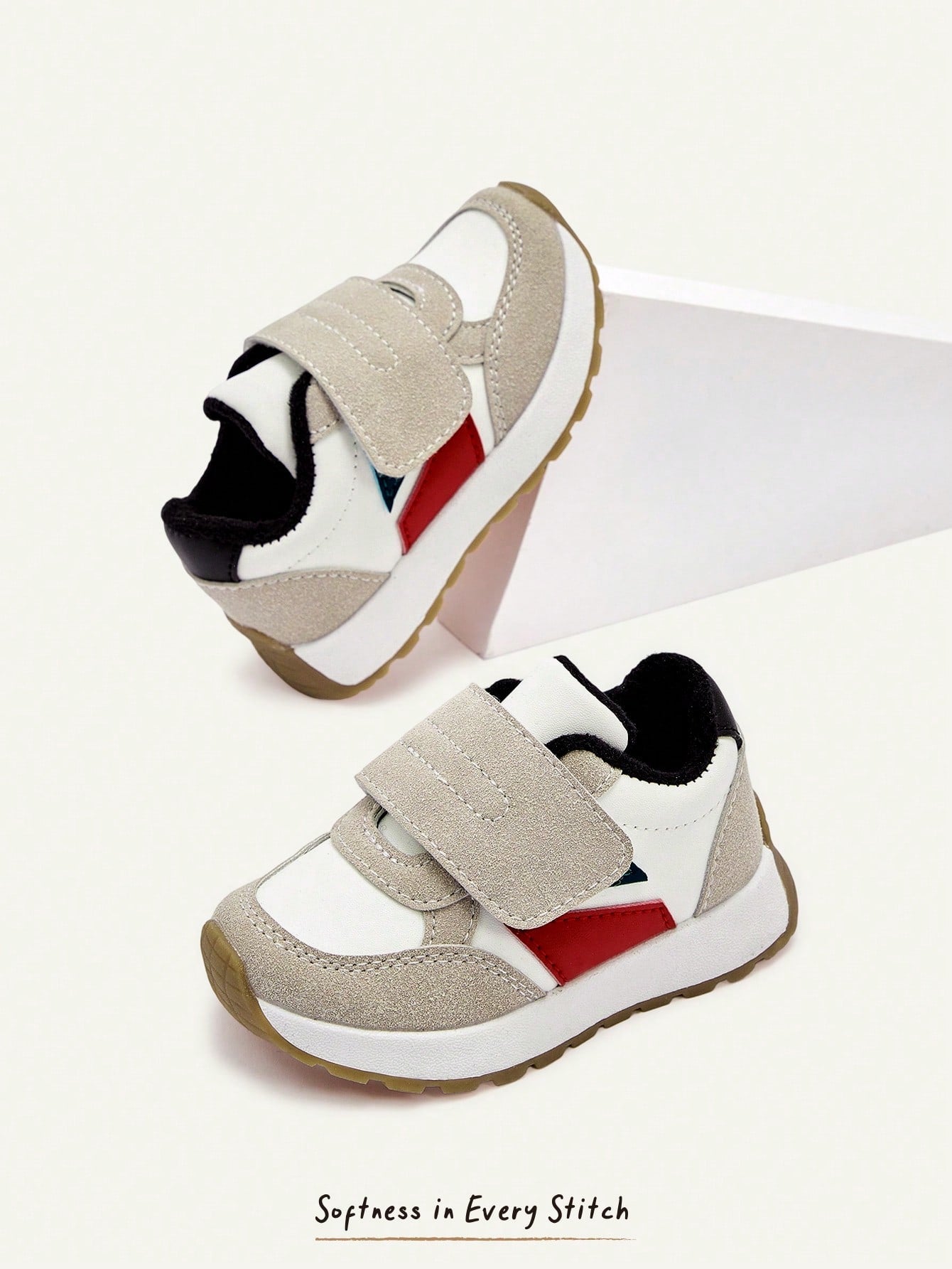 Contrasting Colors Multi-Color Matching Boys Soft Bottom Flat