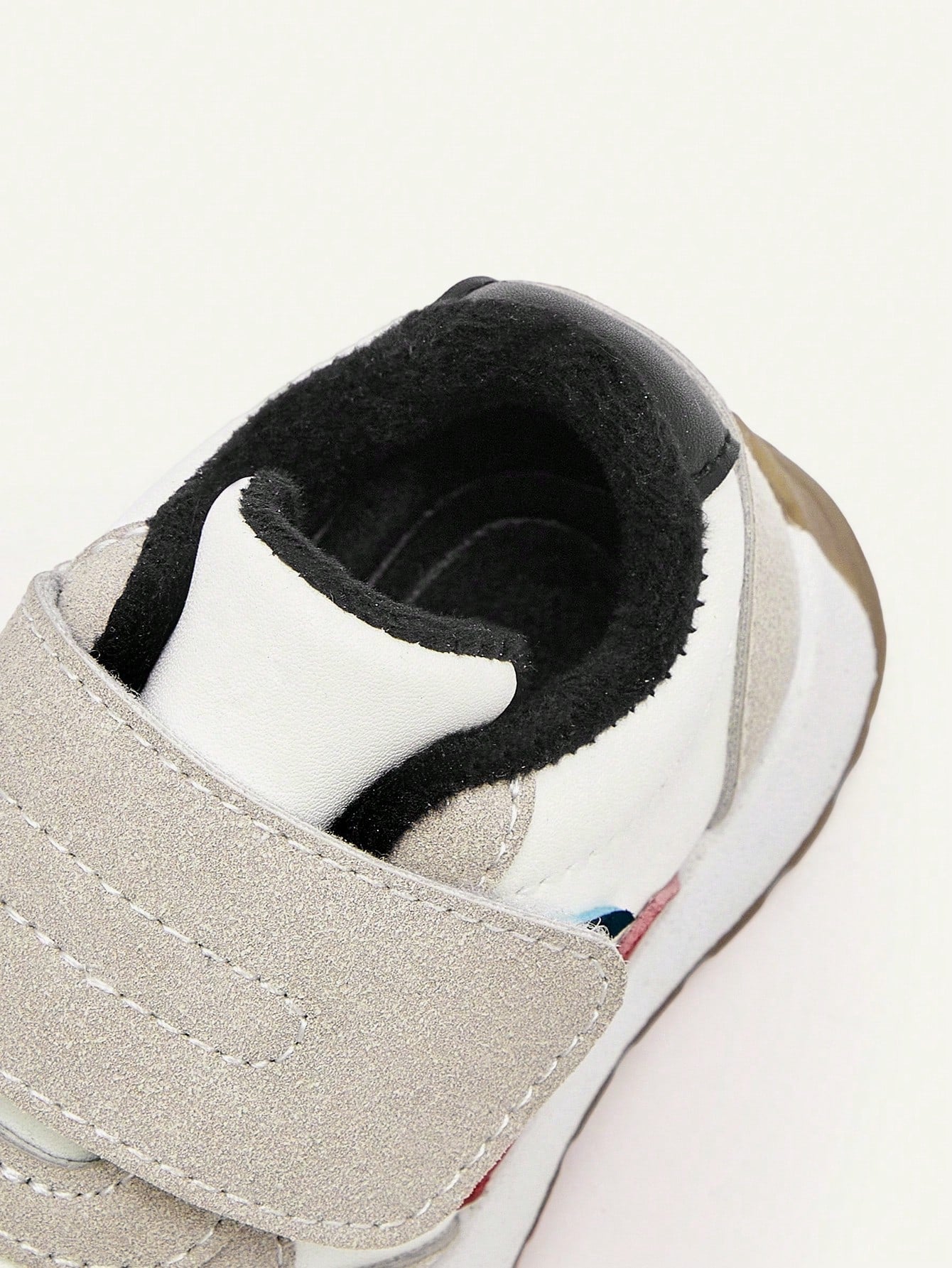 Contrasting Colors Multi-Color Matching Boys Soft Bottom Flat