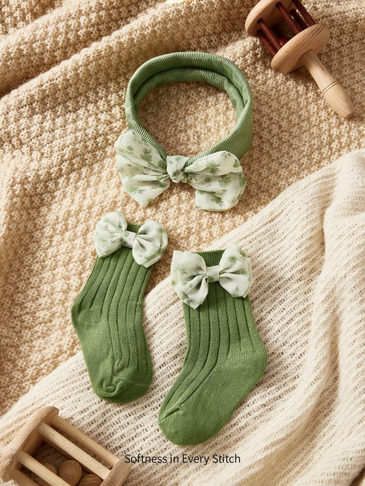 Cozy Pixies Green Baby Socks With Bow Decor Green