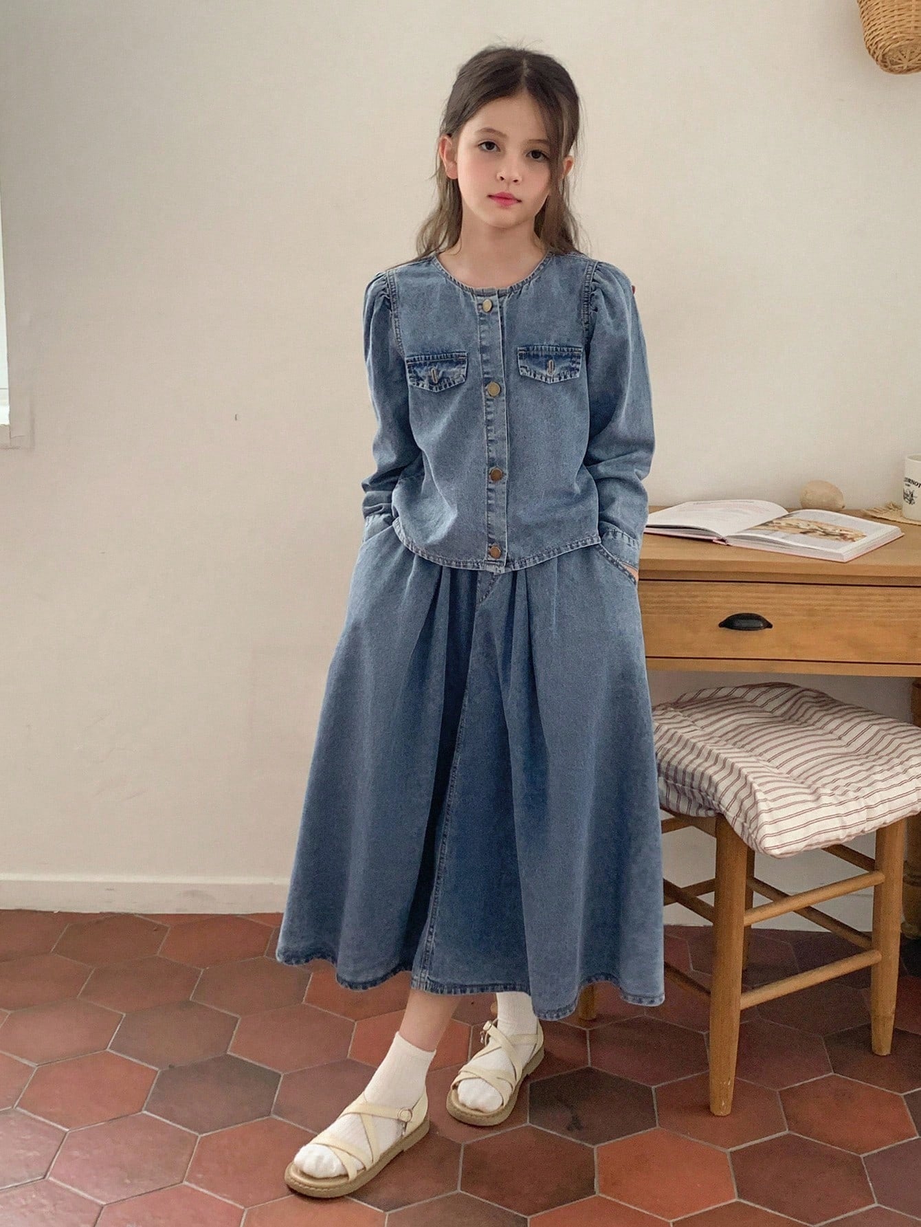 DAZY Tween Girl Solid Color Round Neck Puff Sleeve Long Sleeve Single-Breasted Denim Suit Blue