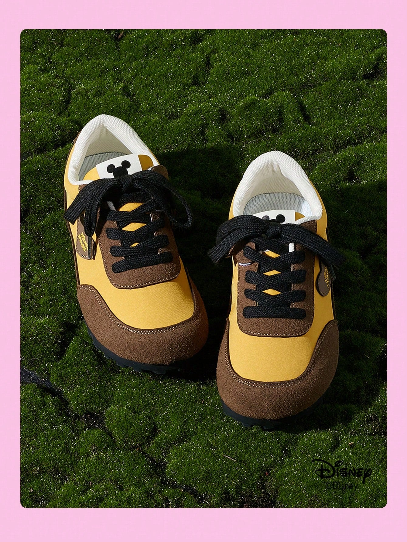 A Pair Of Disney Official Mickey Family Children's Sports Shoes