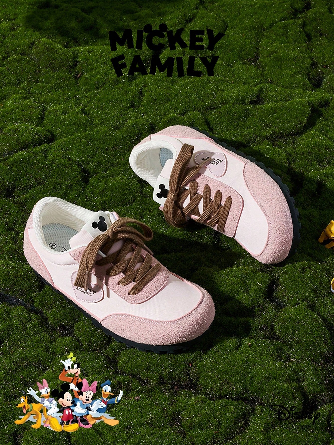 A Pair Of Disney Official Mickey Family Children's Sports Shoes