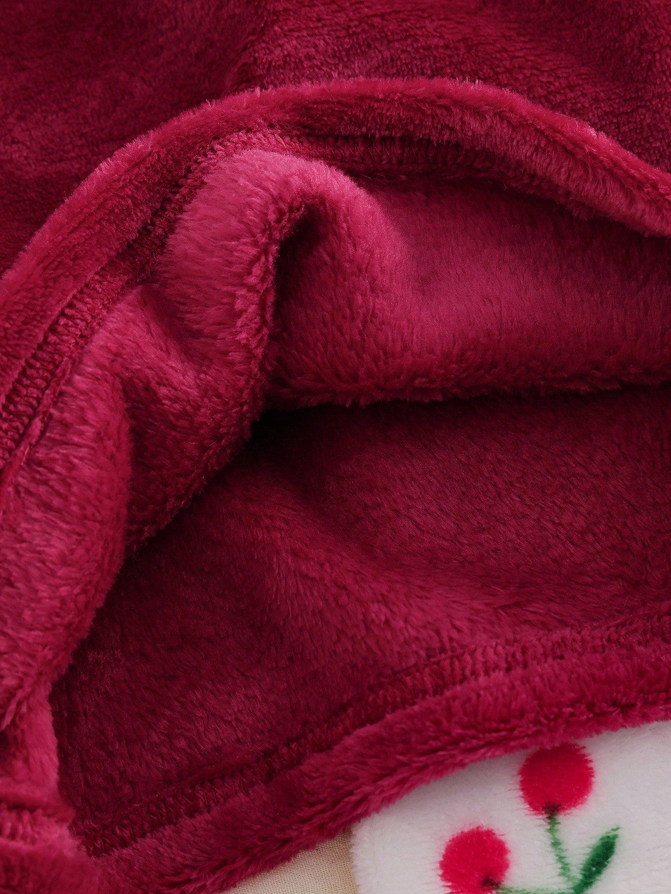 Girls' Fashionable Solid Color Plush Soft Fabric + Cherry All-Over Print Loose Casual Pants Set