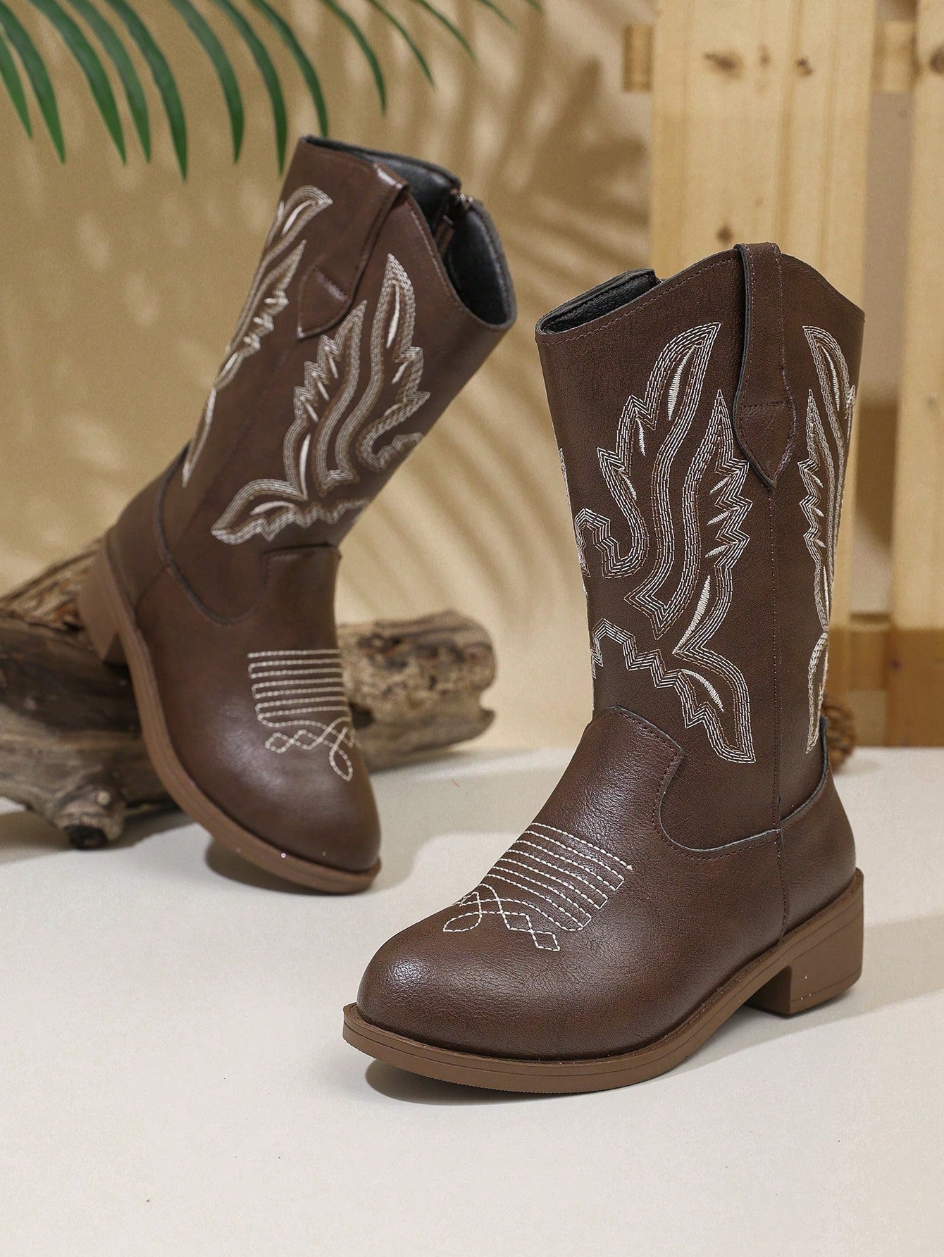 Colorful Embroidered Sequin Synthetic Leather Anti-Slip Round Toe Shoes