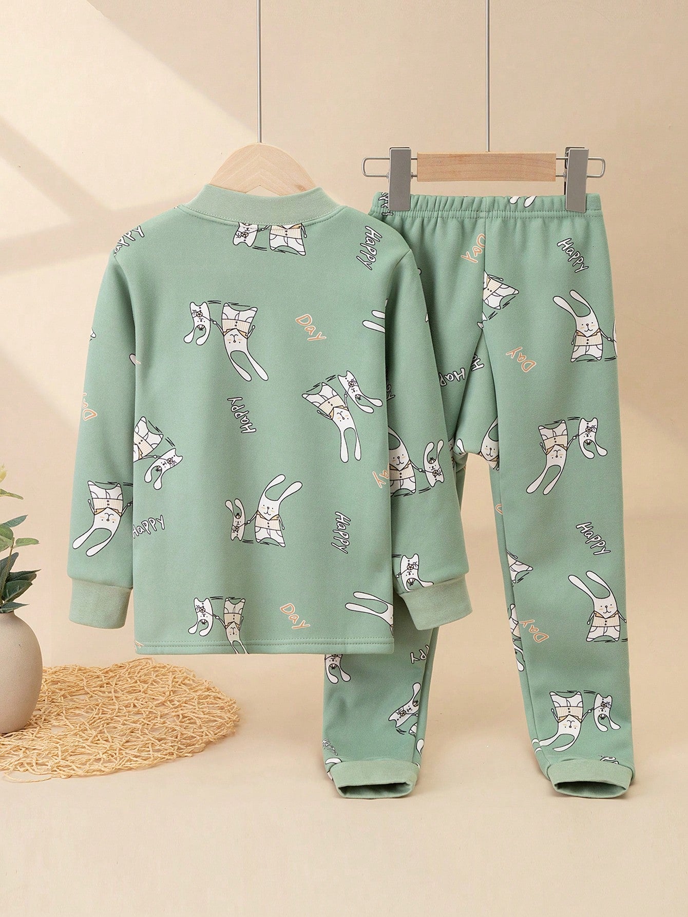 Girls' Thick Fleece Cartoon Rabbit Print Pajama Set