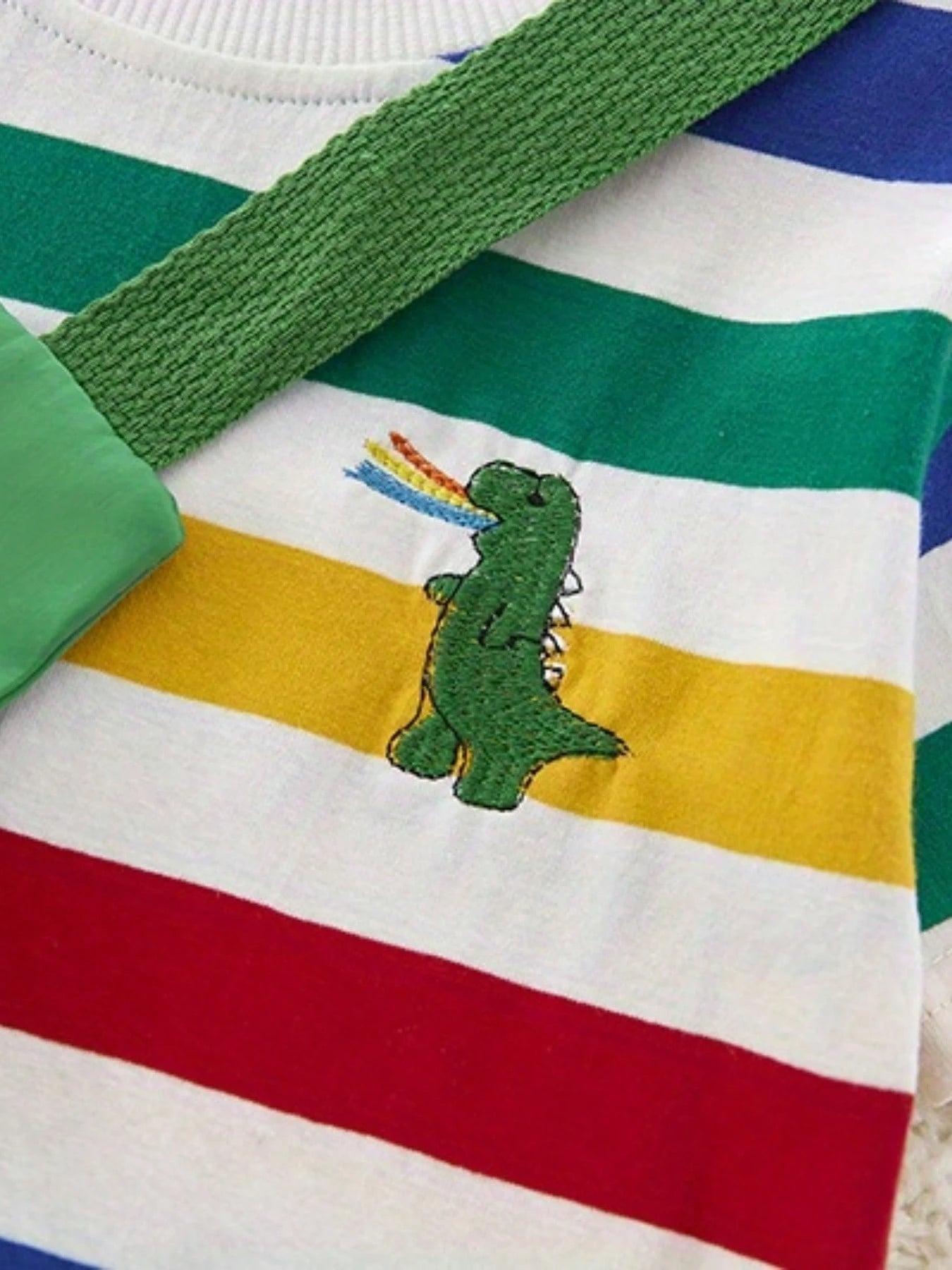 Kids Embroidery Dinosaur Pattern Top And Shorts Set With Dinosaur Backpack