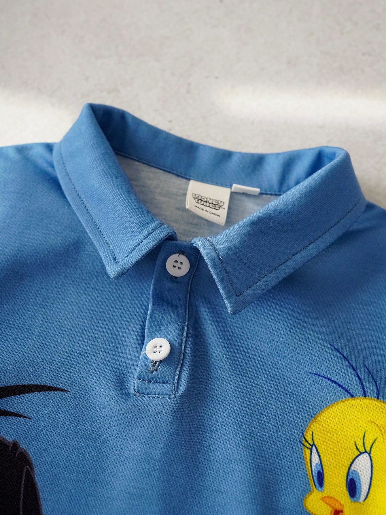 Cartoon Print Short Sleeve T-Shirt And Shorts Outfit For Young Boy