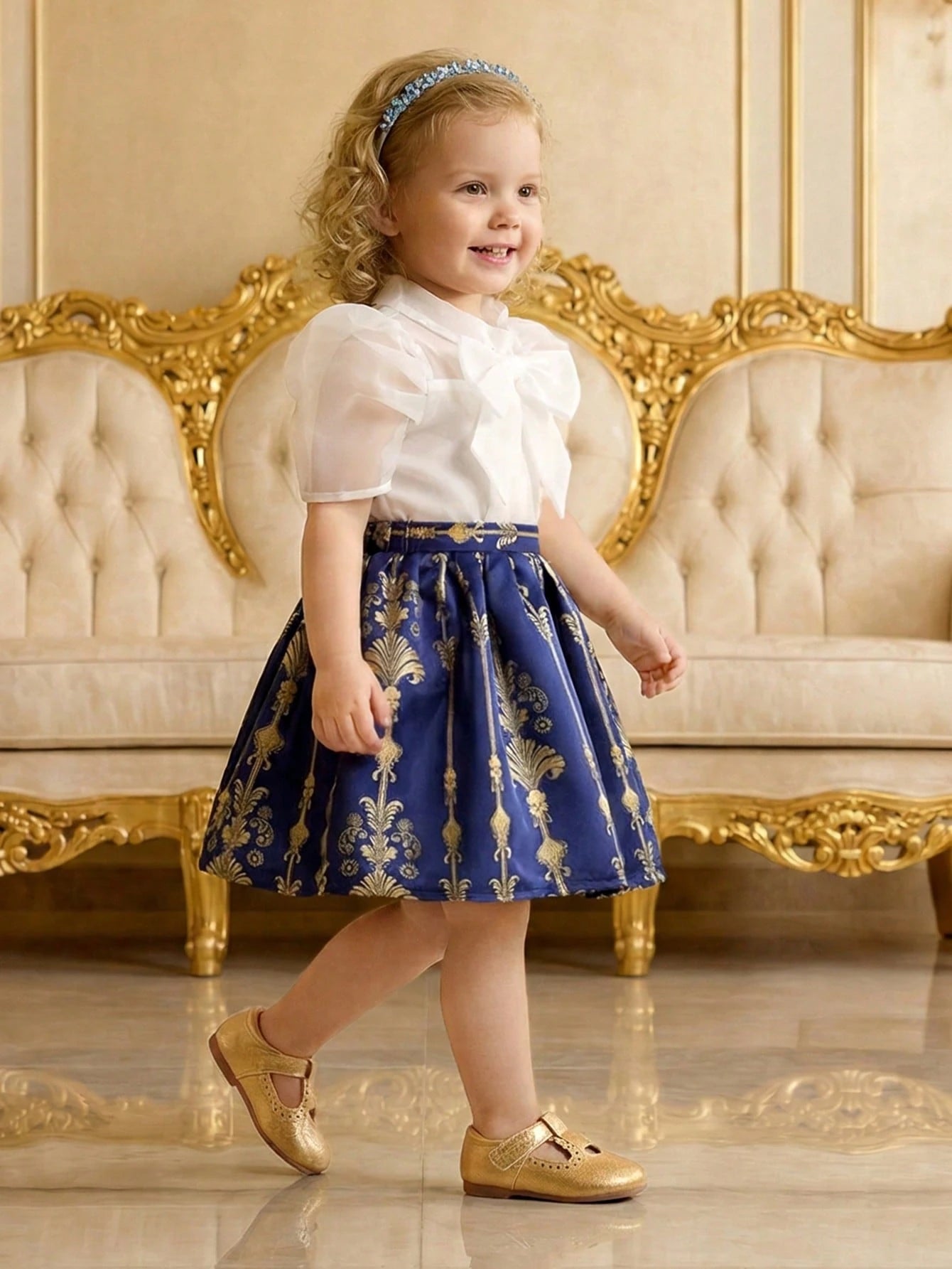 Baby Girl Princess Pearlescent Hollow Heart Design Shoes