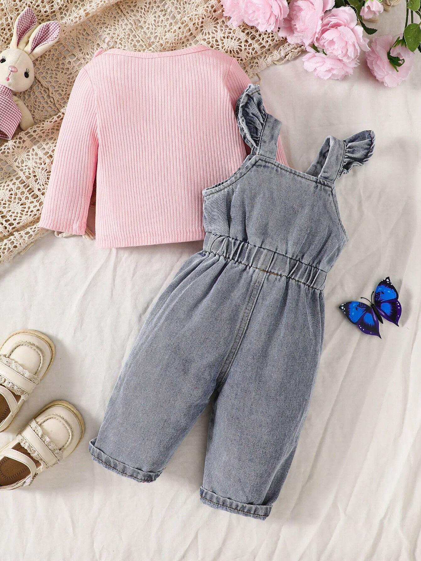 Baby Girl Round Neck Solid Color Casual Long Sleeve Top And Heart Pattern Bowknot & Ruffle Trim Overalls Set
