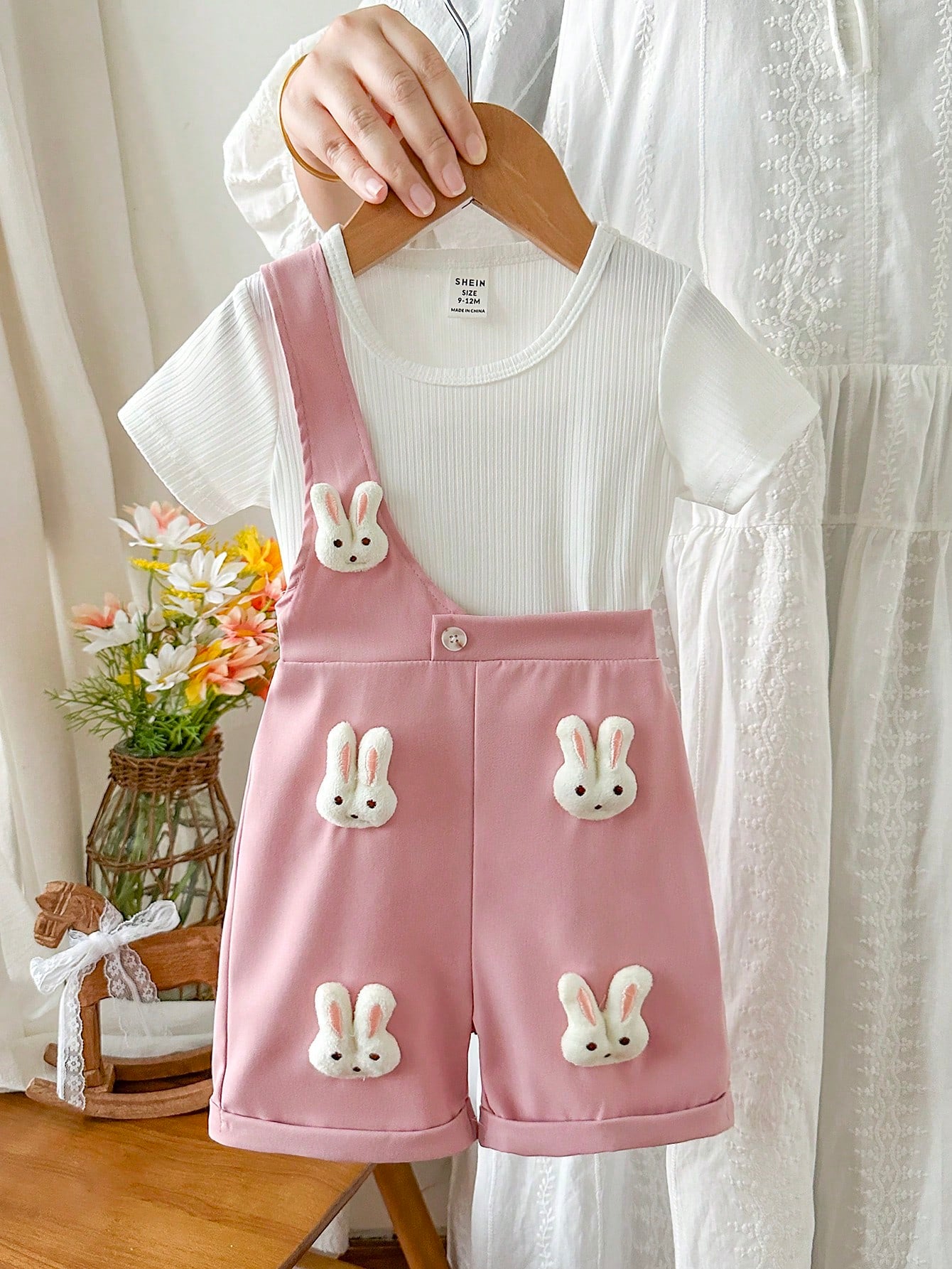 2pcs Baby Girl Knit Ribbed T-Shirt & 3D Rabbit Decor Shorts Set