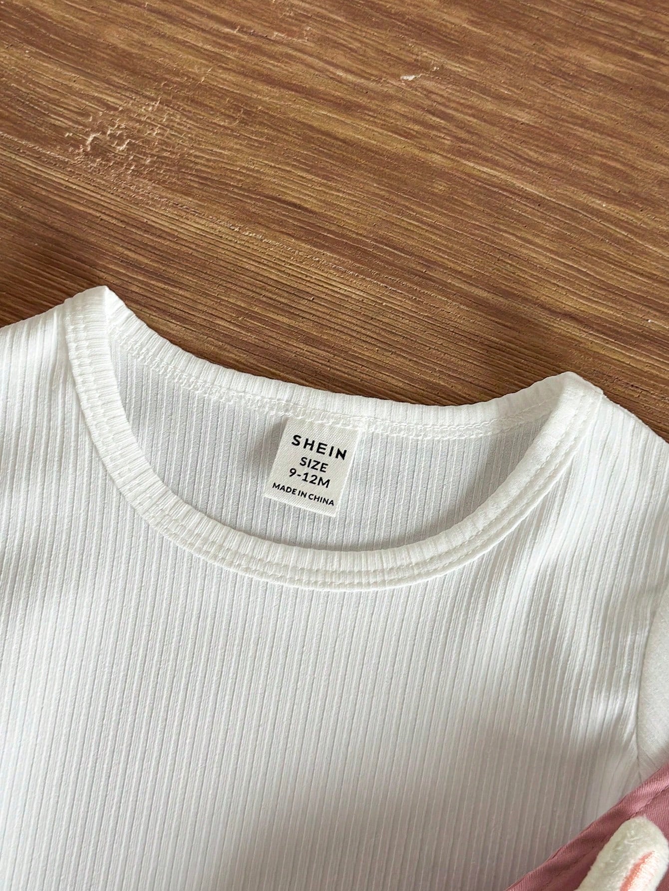 2pcs Baby Girl Knit Ribbed T-Shirt & 3D Rabbit Decor Shorts Set