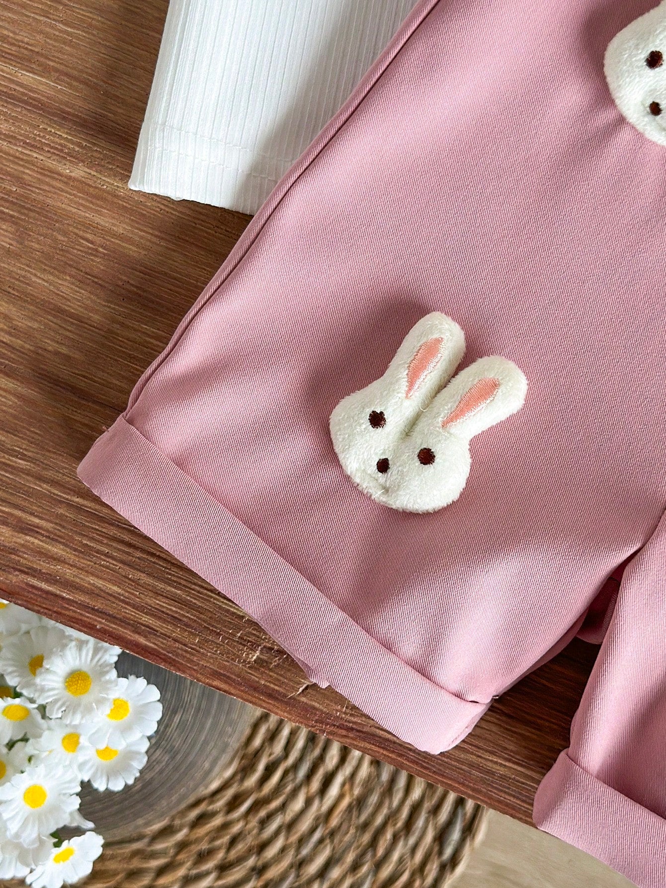 2pcs Baby Girl Knit Ribbed T-Shirt & 3D Rabbit Decor Shorts Set