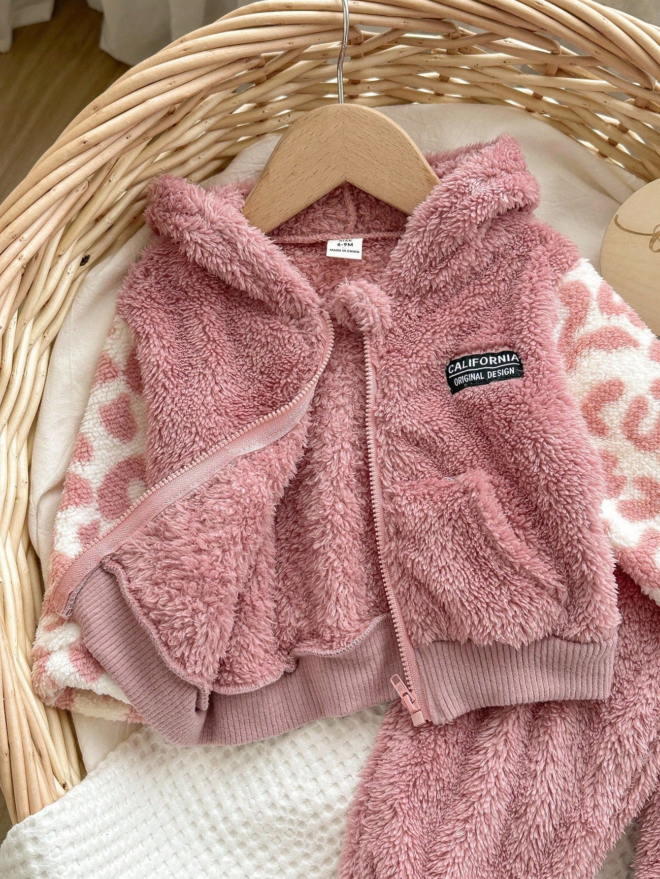 2pcs Baby Girls' Fleece Hooded Jacket And Pants Set