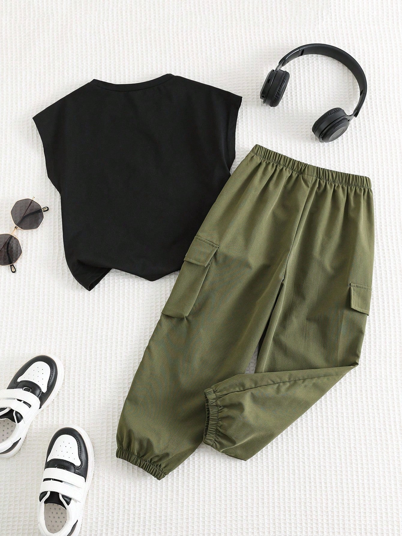 2pcs Young Boys Sleeveless Printed Top And Drawstring Pants Set
