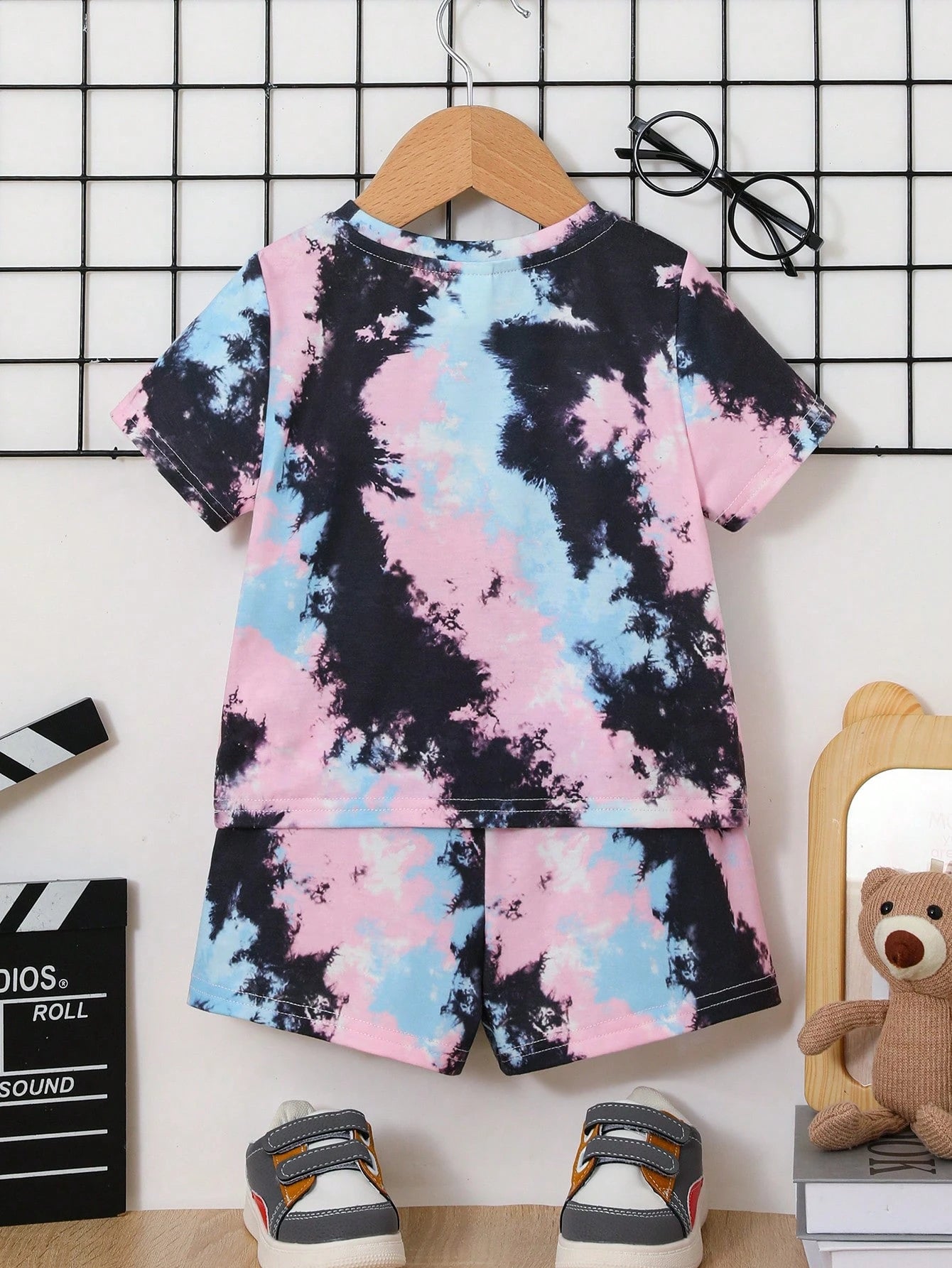 Tie-Dye Pattern Short Sleeve Top & Elastic Waist Shorts 2pcs Set