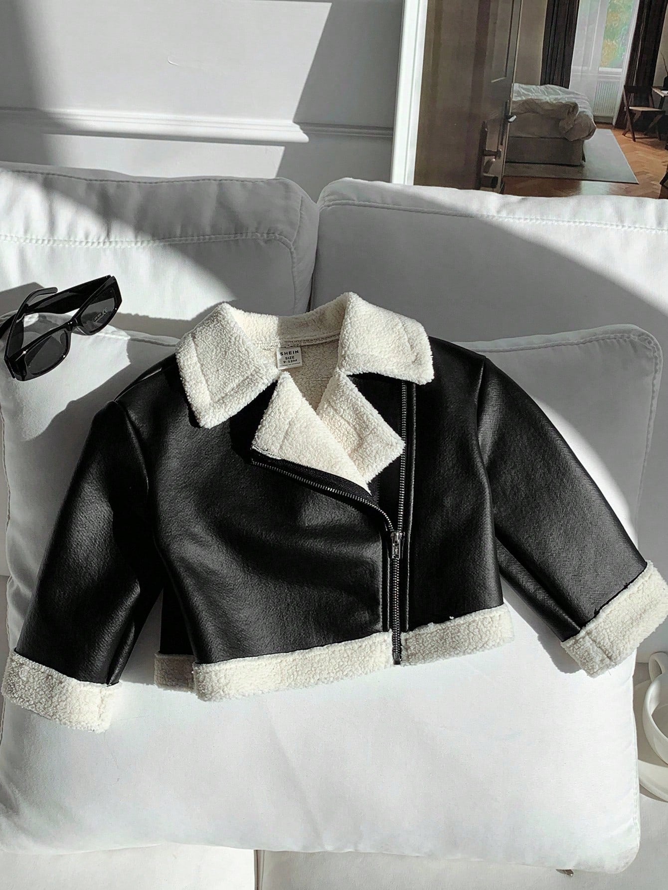 Cute Versatile Color Block Thermal Lined Faux Fur Jacket