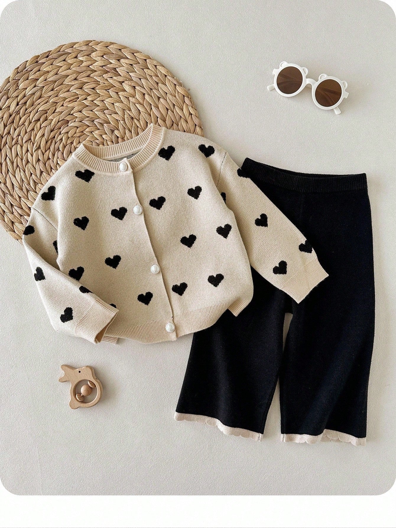 Baby Girl Heart Pattern Long Sleeve Single-Breasted Knitted Cardigan And Knitted Pants Multicolor