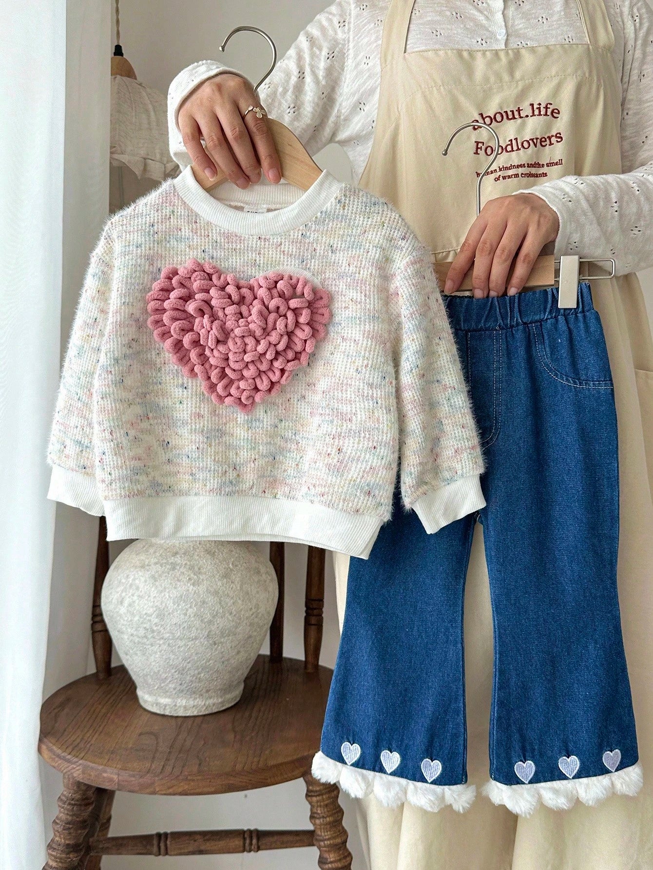 Cute Heart Decor Top And Heart Embroidered Denim Pants
