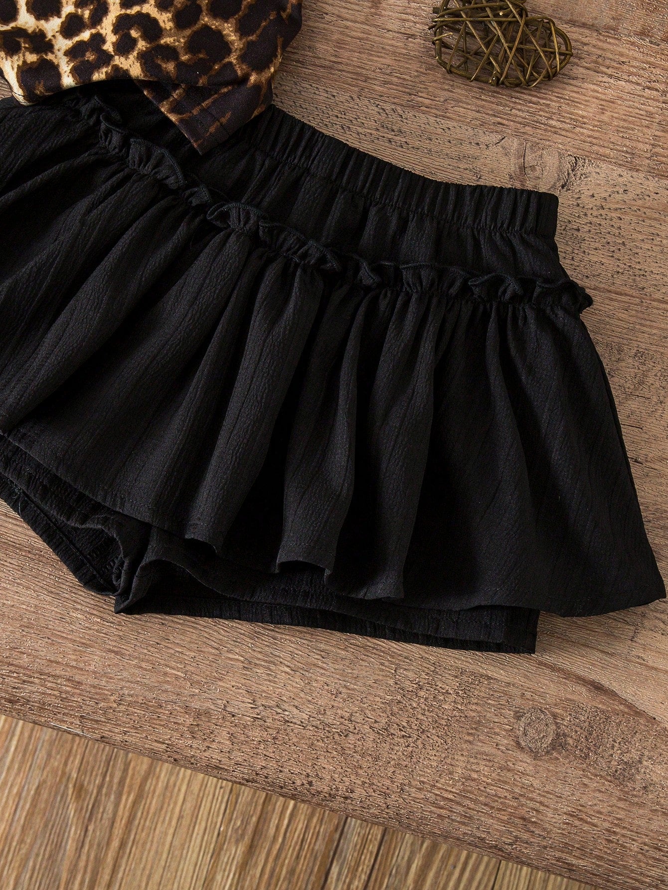 Kids 2 Pieces Leopard Print Camisole And Black Woven Shorts Set