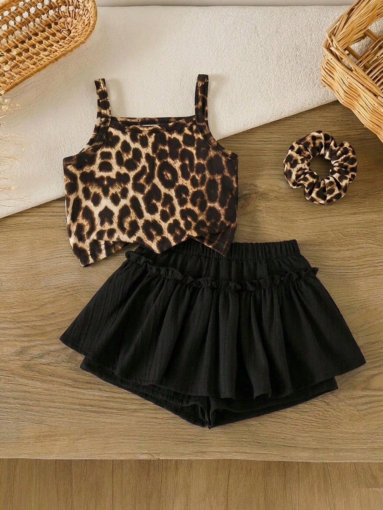Kids 2 Pieces Leopard Print Camisole And Black Woven Shorts Set