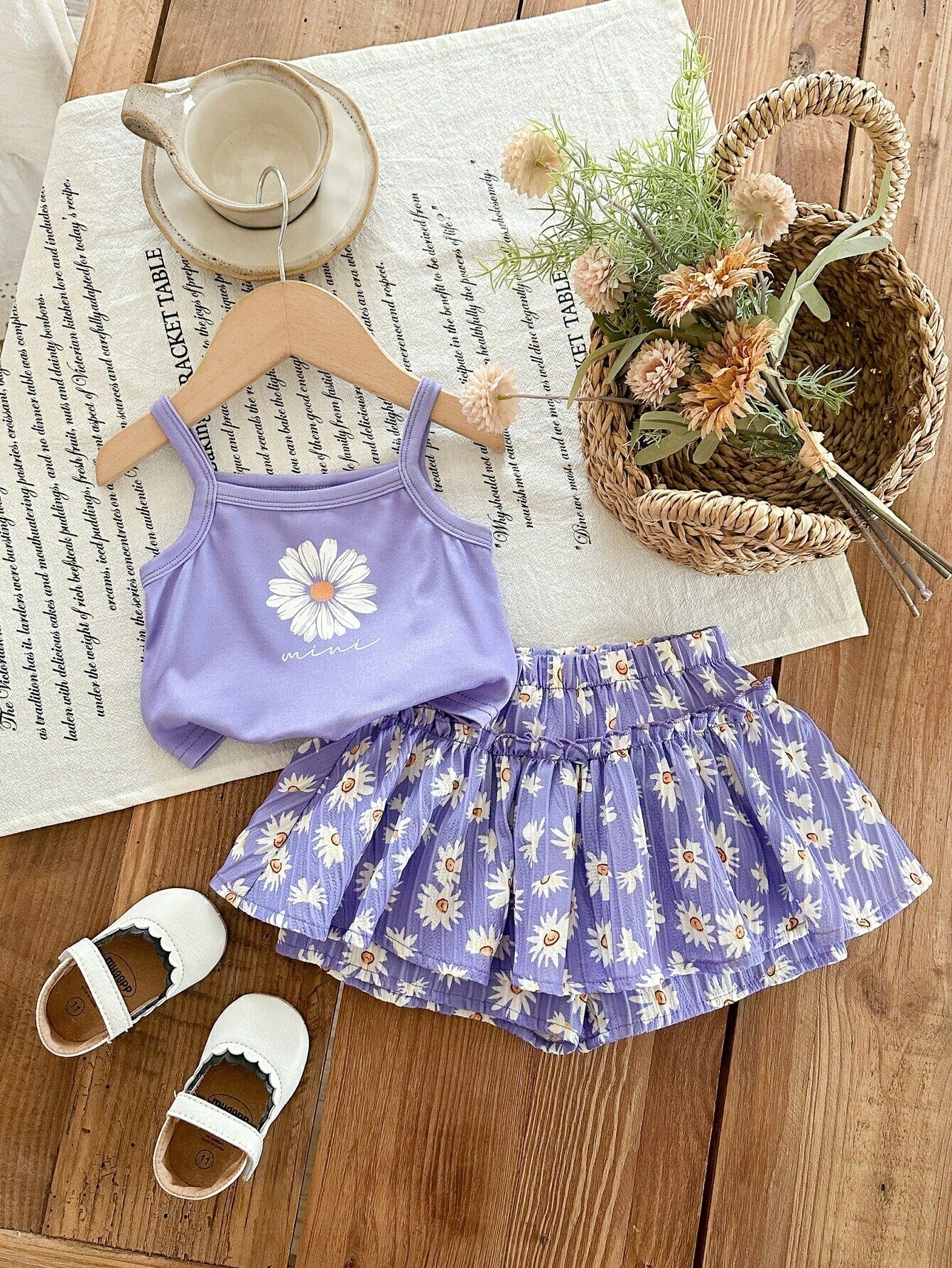 Baby Girl Knitted Solid Floral Pattern Camisole And Shorts Set