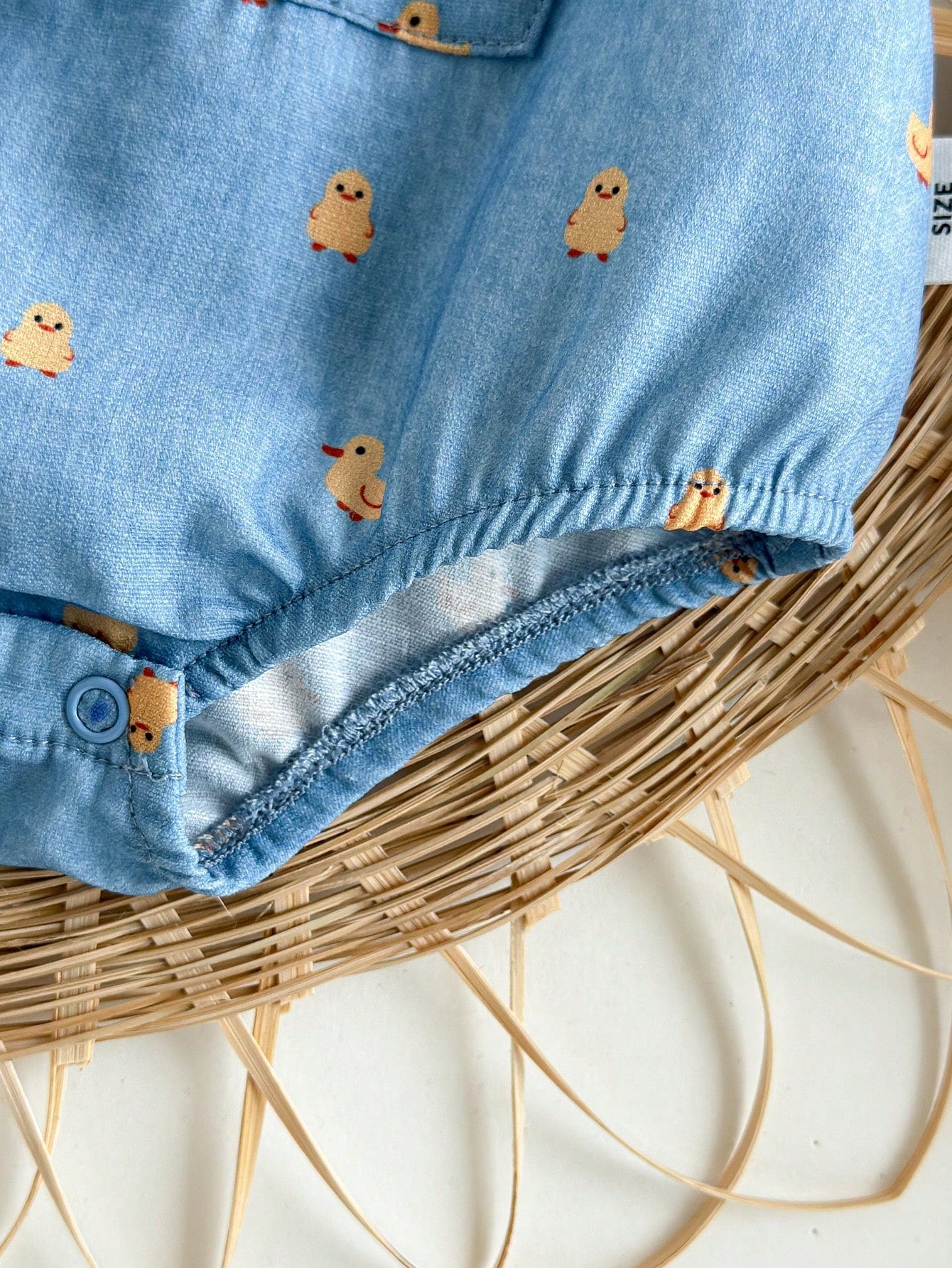 Newborn Baby Girls Cute Striped Top With Cartoon Duck Print Shorts Set