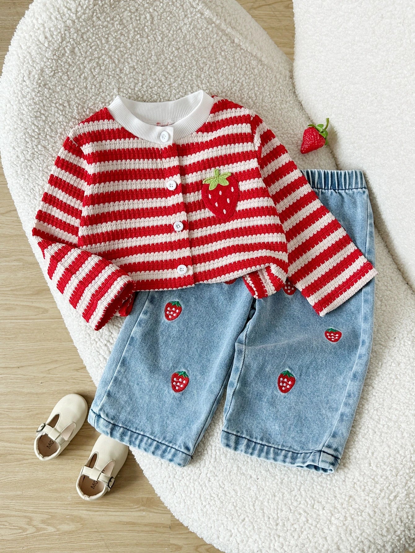 Strawberry Striped Embroidered Long Sleeve Round Neck Party Fall Holiday Outfits