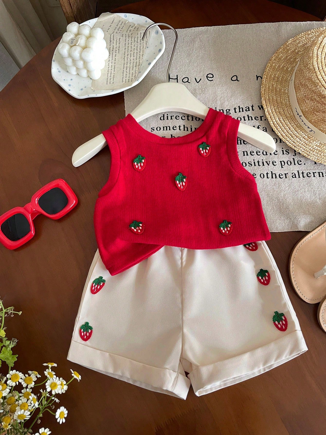 Baby Girl Sleeveless Strawberry Decoration Top &Shorts