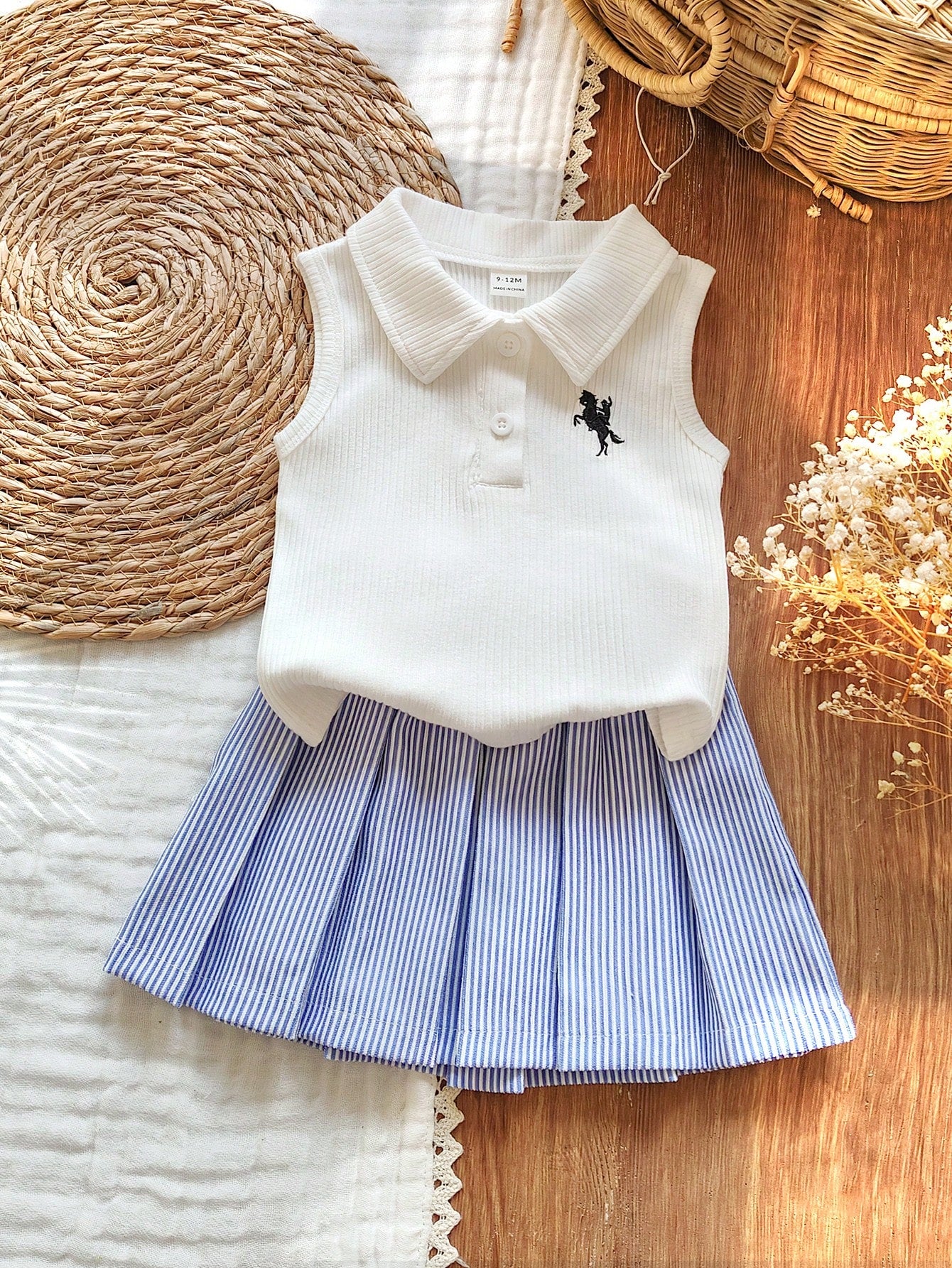 Little Horse Embroidery Tank Top And Blue White Skirt