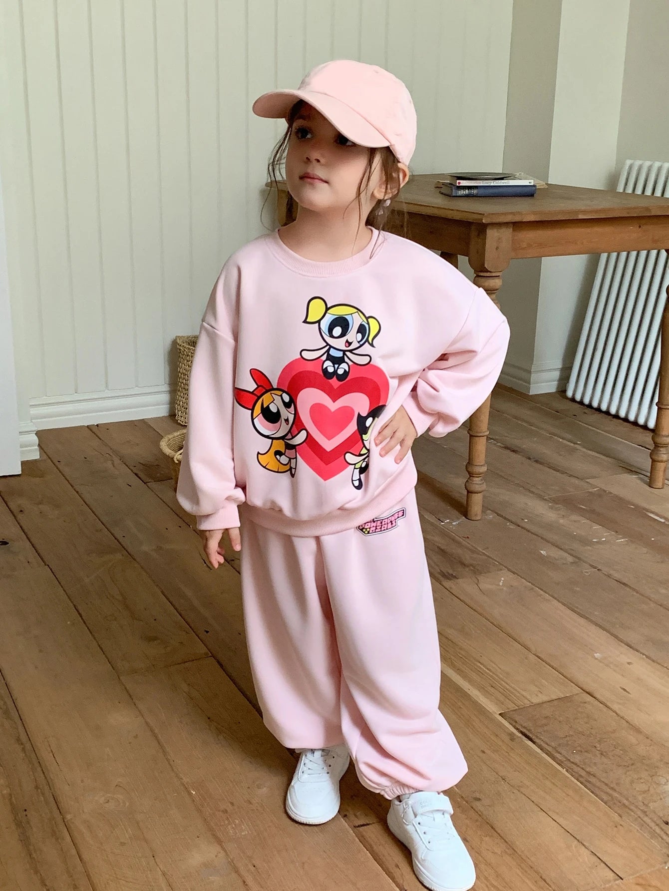 Heart Print Fleece Sweatshirt And Jogger Pants 2 Pieces Set Fall