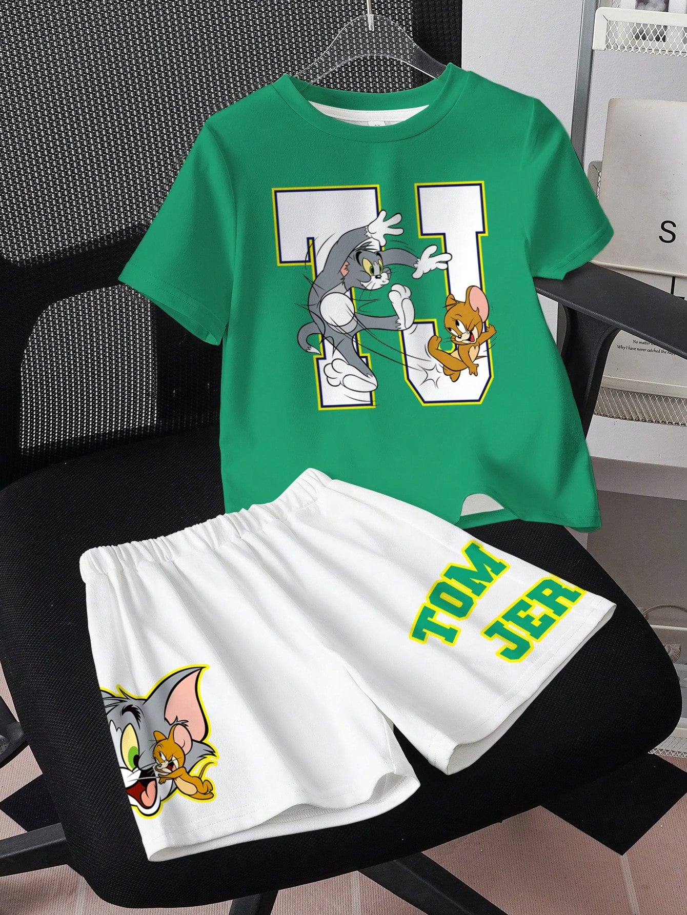 Cartoon Print Short Sleeve T-Shirt And Shorts For Young Boy Green